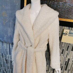 Scoop Cozy White Teddy Bear Coat Shawl Collar Women Size Small Fuzzy Furry